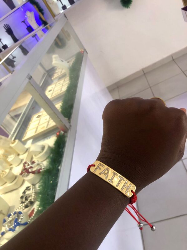 Shamballa rouge Faith( foi) plaqué Or