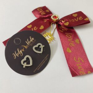 BOUCLE D'OREILLE CROIX AVEC COEUR ET PIERRE ( strass blanche)